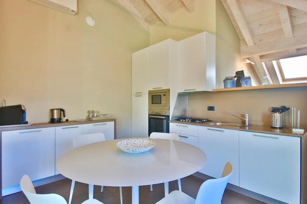 Liszt Attic By Klabhouse Apartment Bellagio Italy