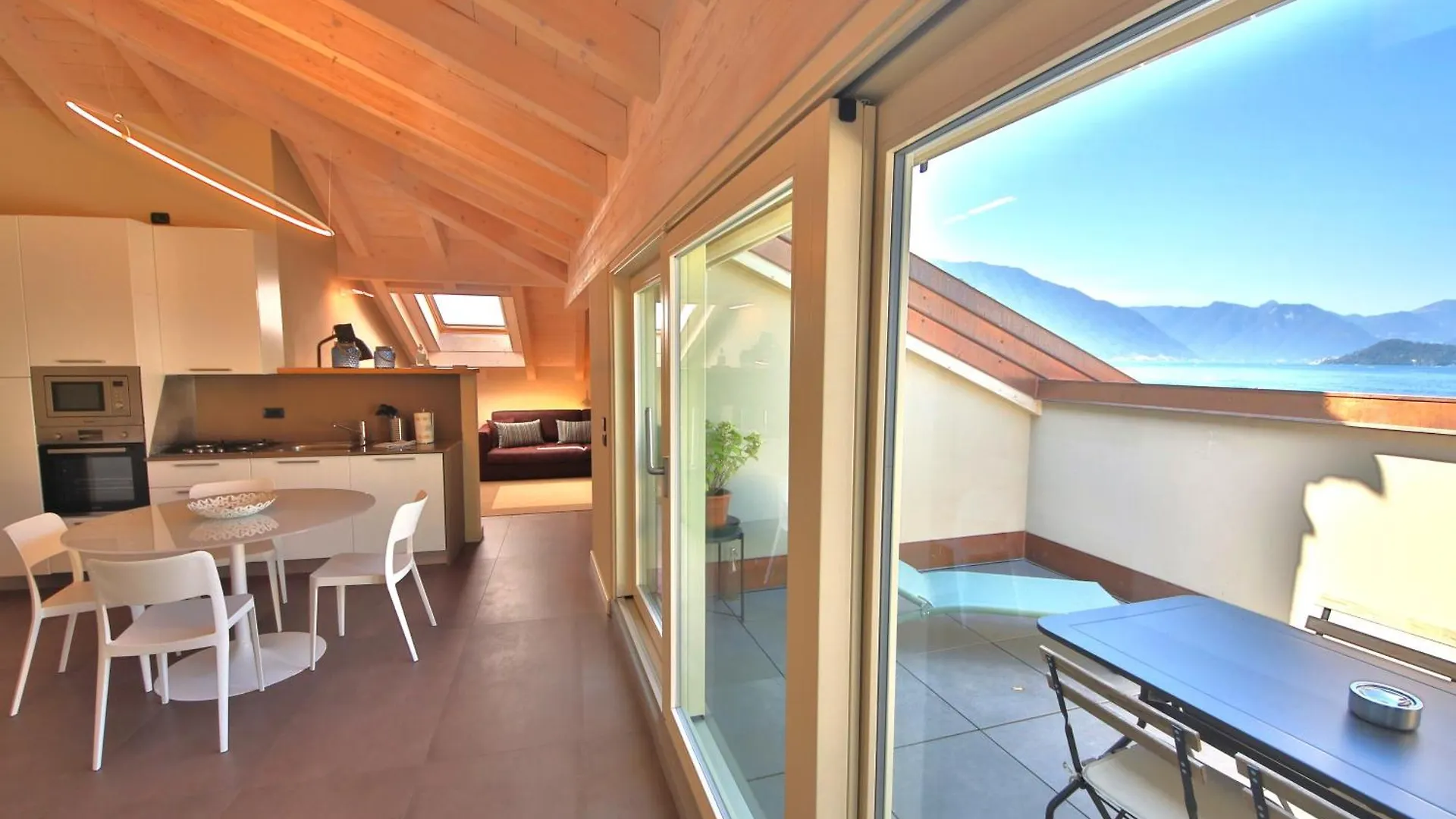 Liszt Attic By Klabhouse Apartment Bellagio Italy